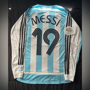 Messi Retro Argentina #19 Small Soccer Jersey 2006 Longsleeve - Small Dot